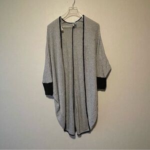 Pink Melo, Women’s Black & White Knitted Long Sweater With 3/4 Sleeves, Size L